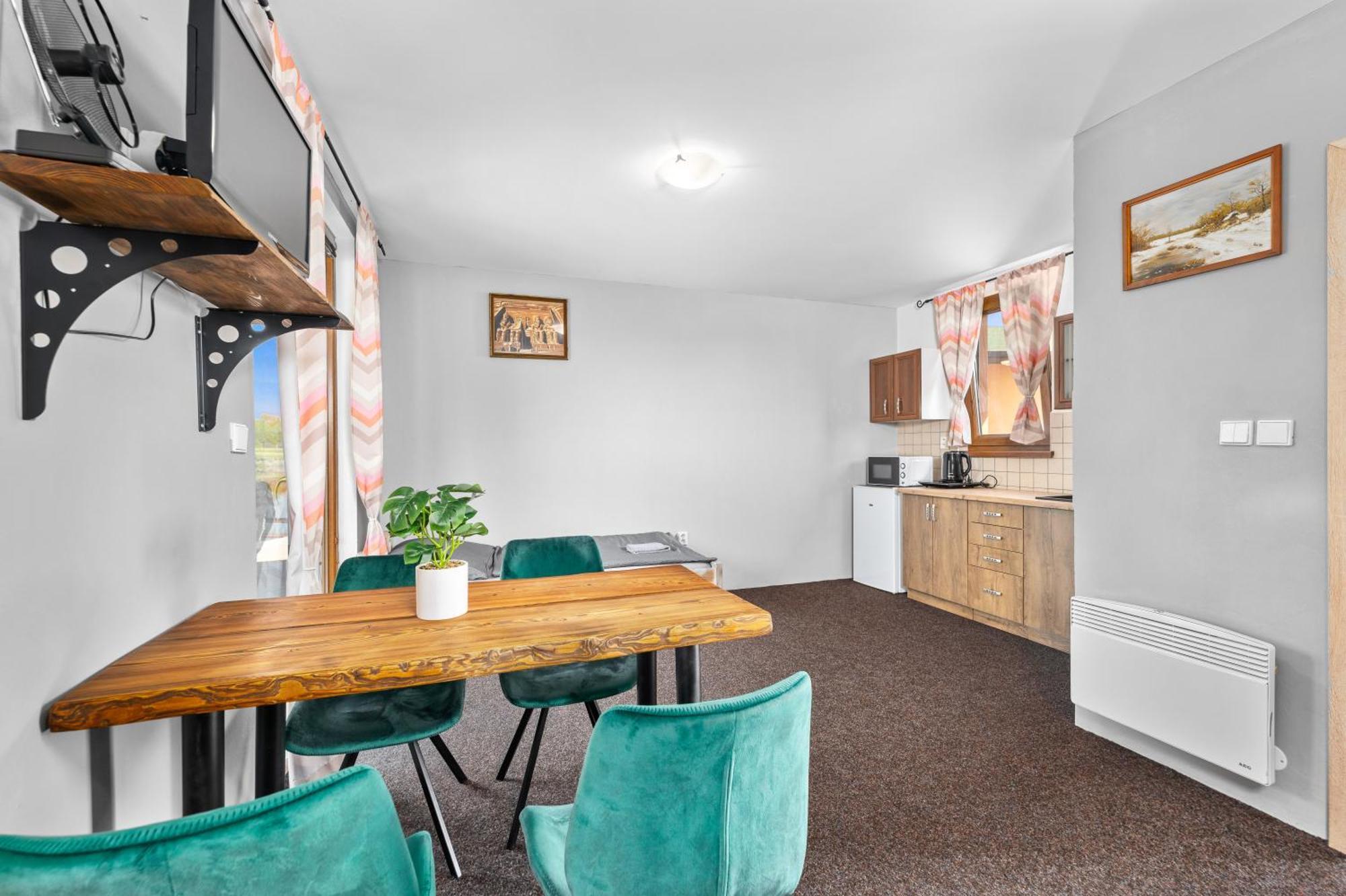 Ferienwohnung Marine Zavlahy Hrdejovice Exterior foto