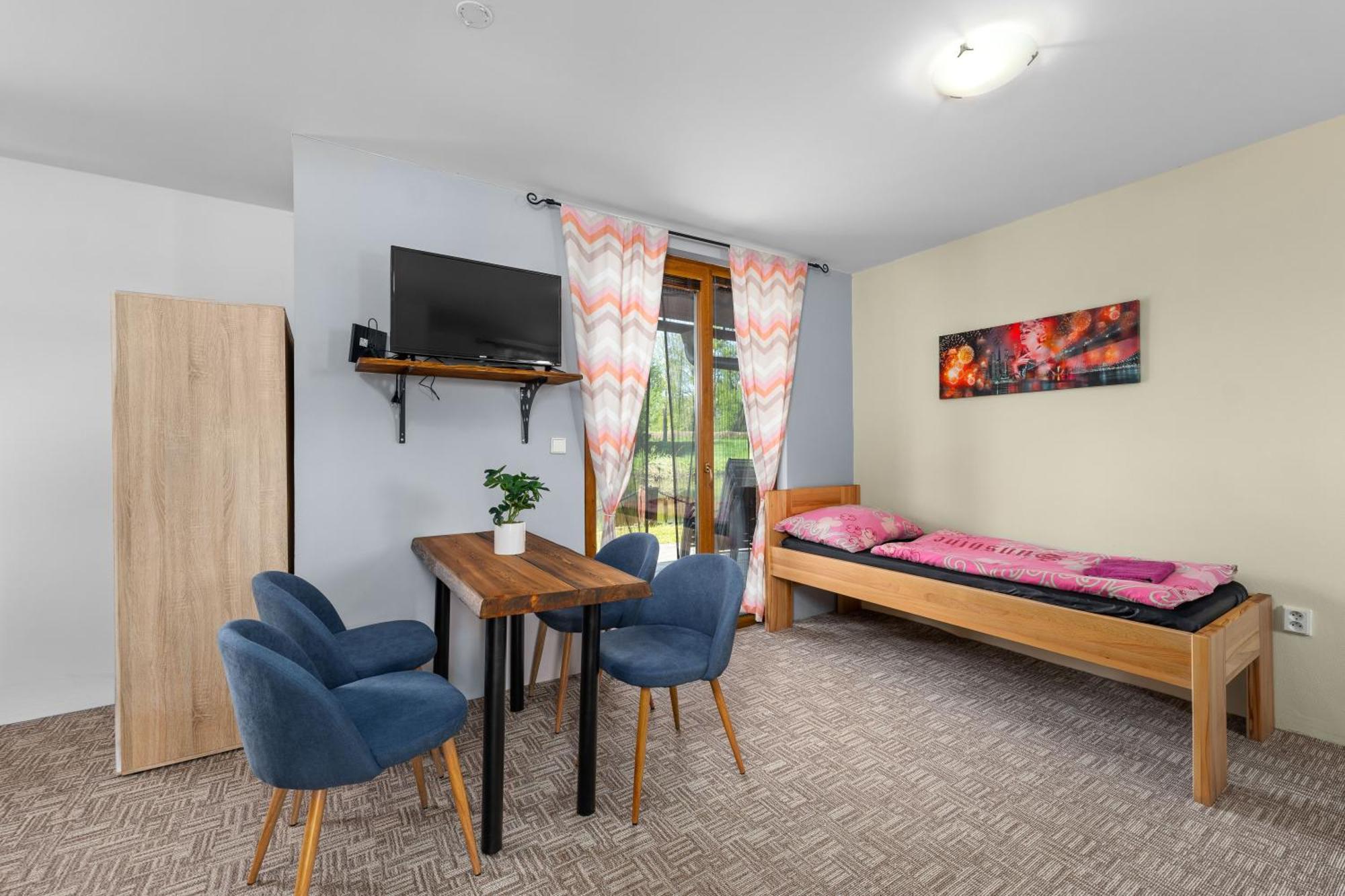 Ferienwohnung Marine Zavlahy Hrdejovice Exterior foto